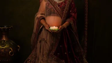 Saree Maternity Shoot