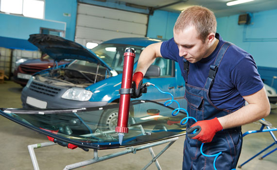 Auto Glass Repair and Replacement Surrey