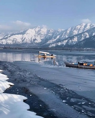 Kashmir Tour Packages from Kolkata