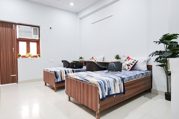 Best Pg near Amity University Noida