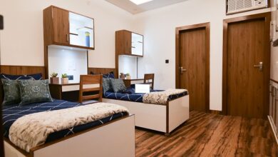 Pg for Girls near Amity University Noida